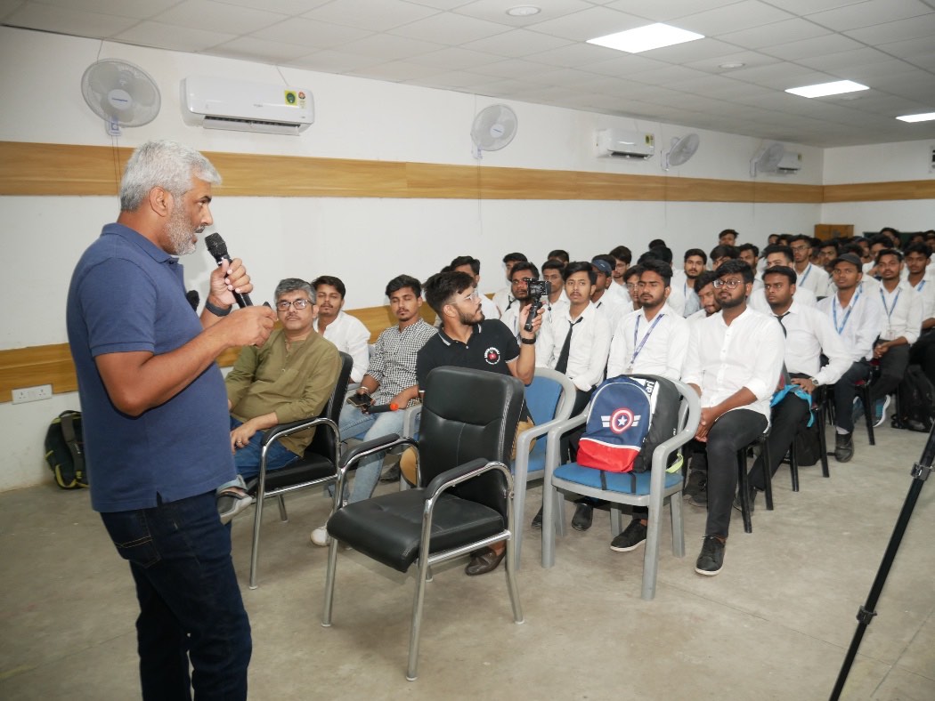 Meet The Leaders - Rakesh K Singh, CTO SpartanNash, USA in IIBM